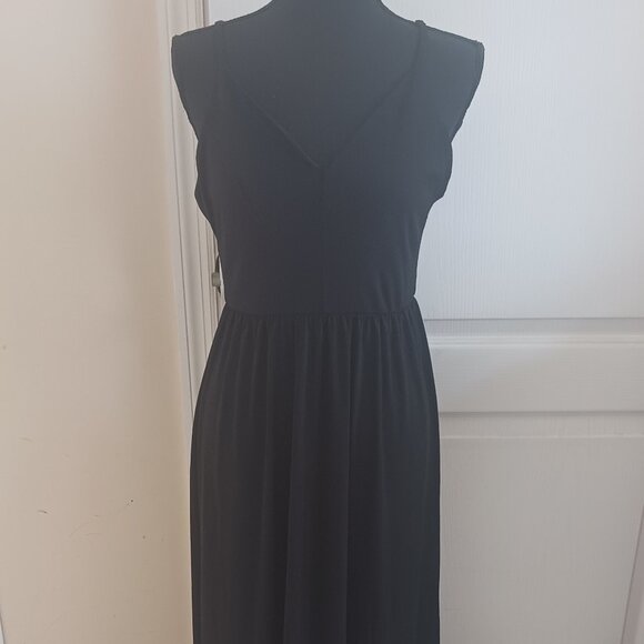 "Gilli" Long Black Spaghetti Strap Elegant Dress - Picture 1 of 5